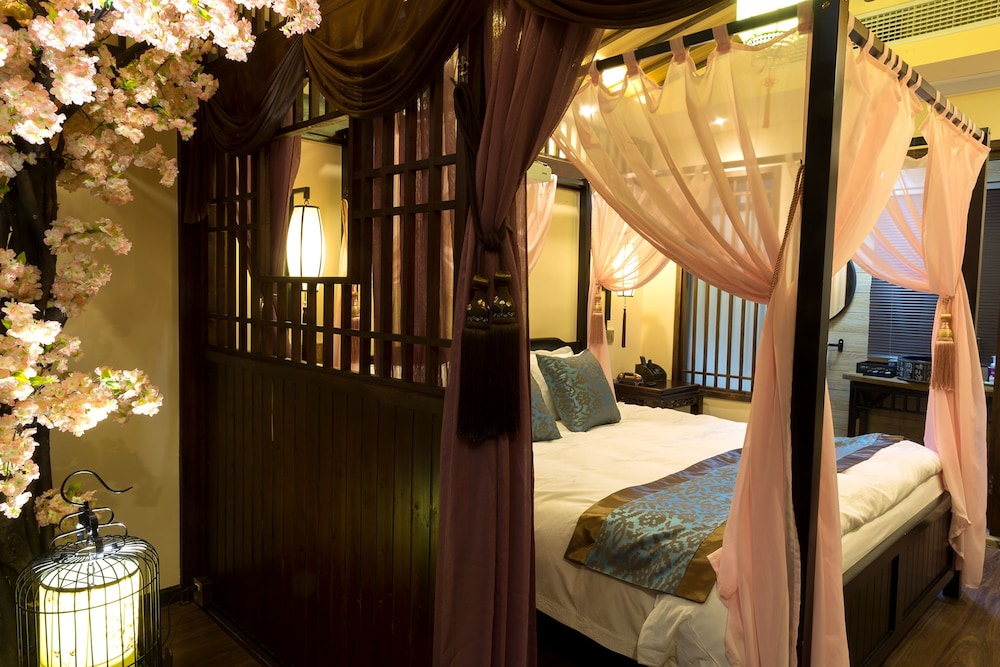 FTYS Hostel