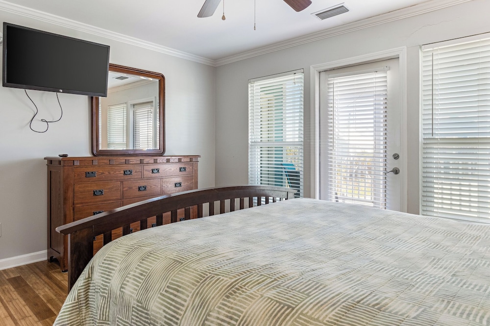 Beach Memories by Southern Vacation Rentals