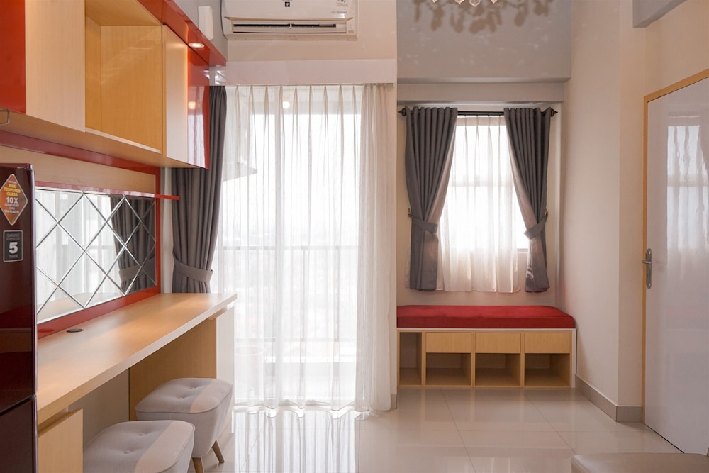 Combined and Spacious 1BR Apartment at Parkland Avenue