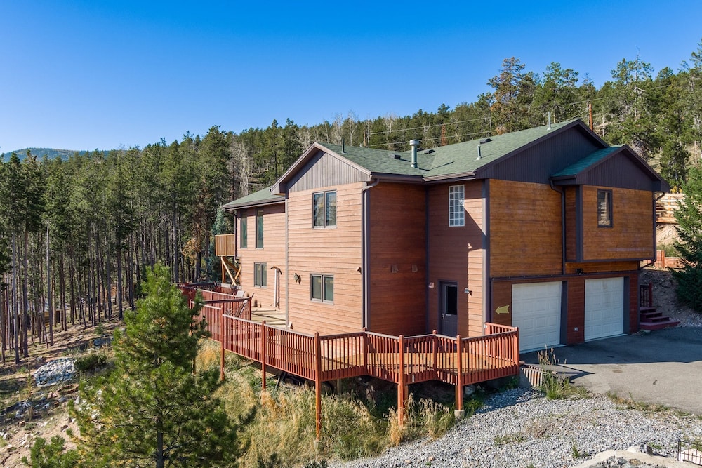 Mountain View Apartment Near Downtown Trails