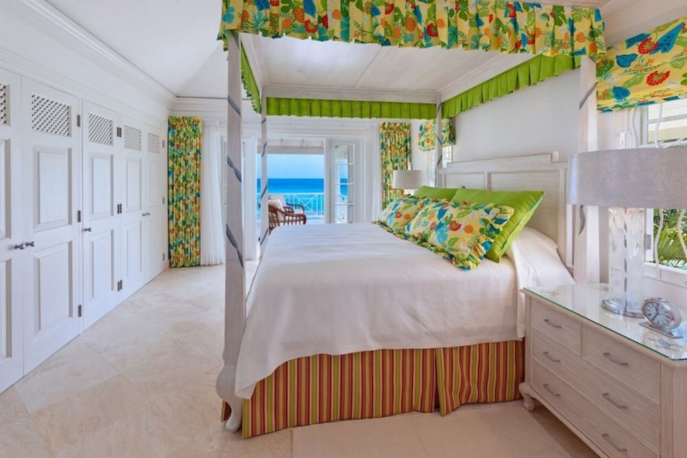 Still Fathoms 5 Bedroom Villa