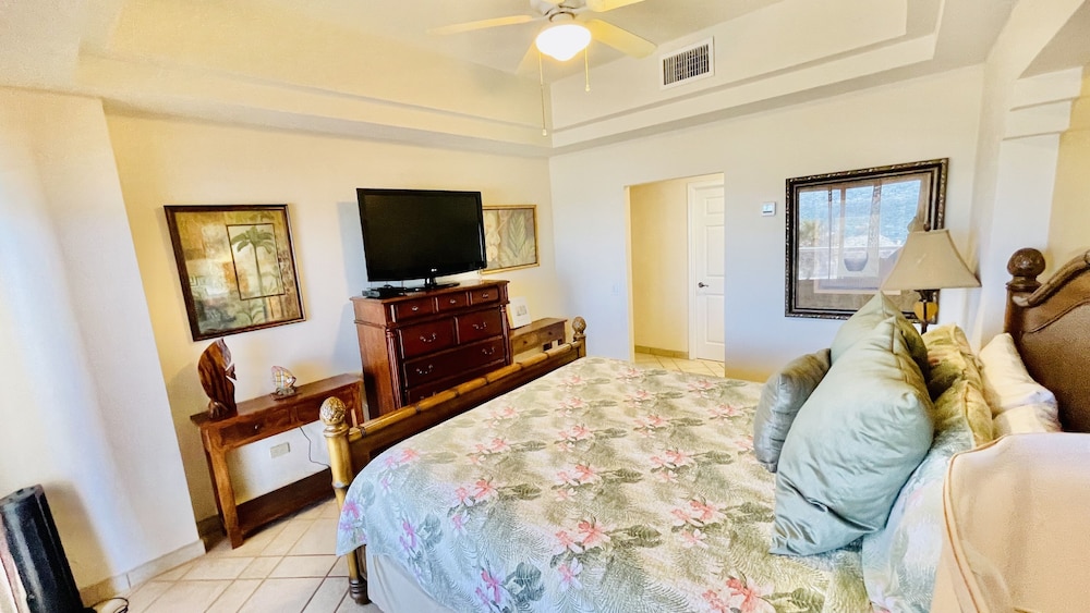 Spectacular 2 Bedroom Condo on Sandy Beach at Las Palmas Resort B-303 2 Condo by RedAwning view 5