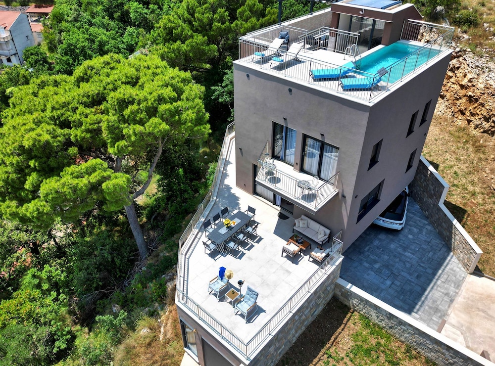 Villa Golden Grain