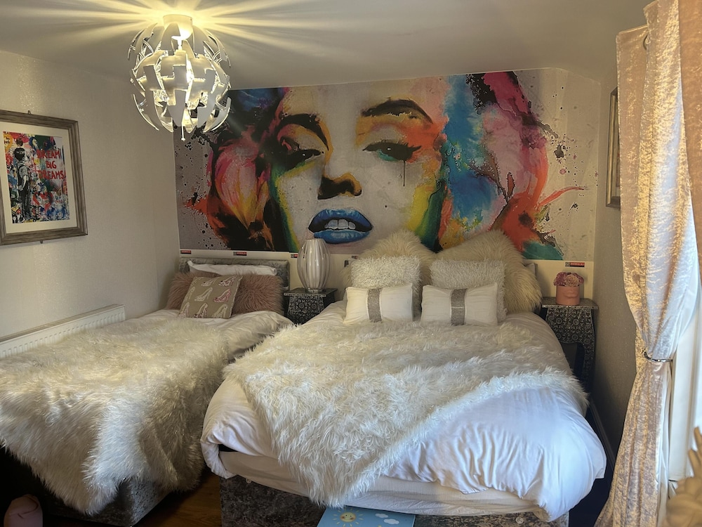 Immaculate 3-bed House in Bridgnorth view 5