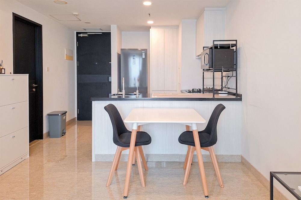 Minimalist 1Br Branz Bsd City Apartment Near Aeon Mall