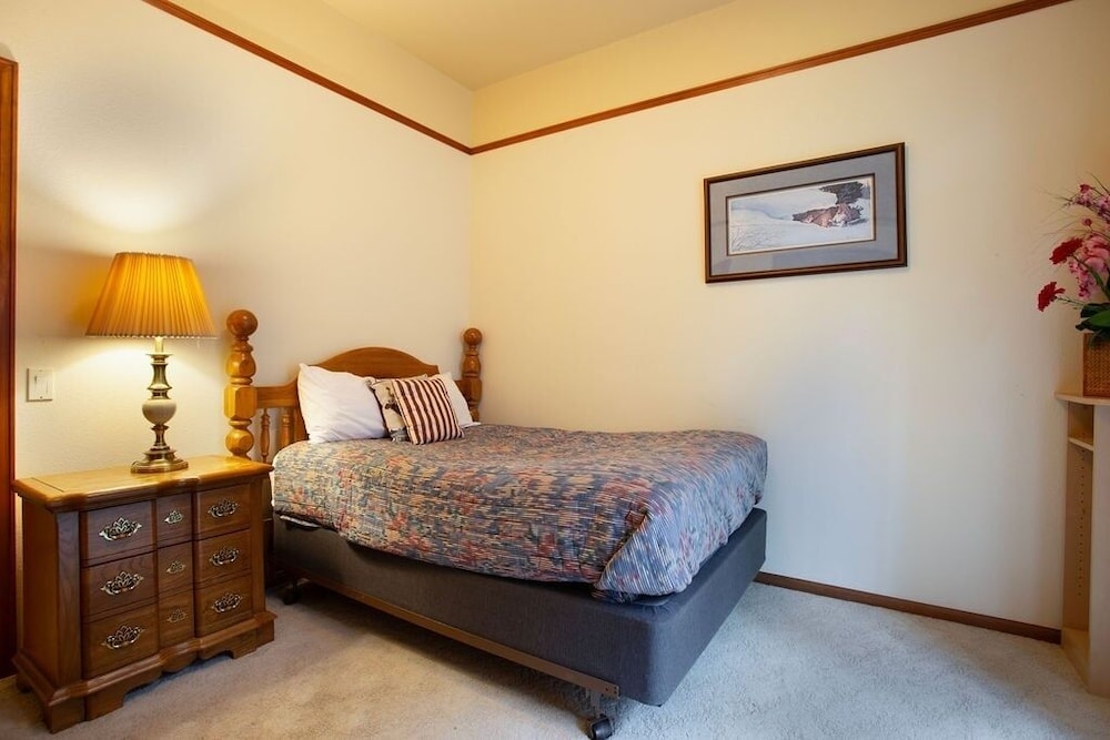Streamside Lane 4 Bedroom Home