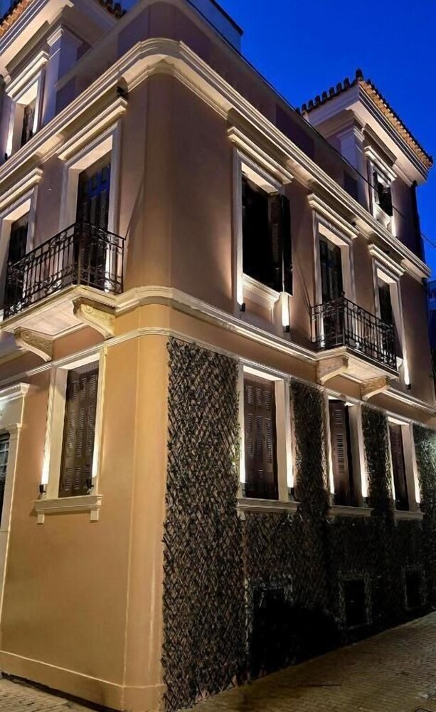 Epitome Suites