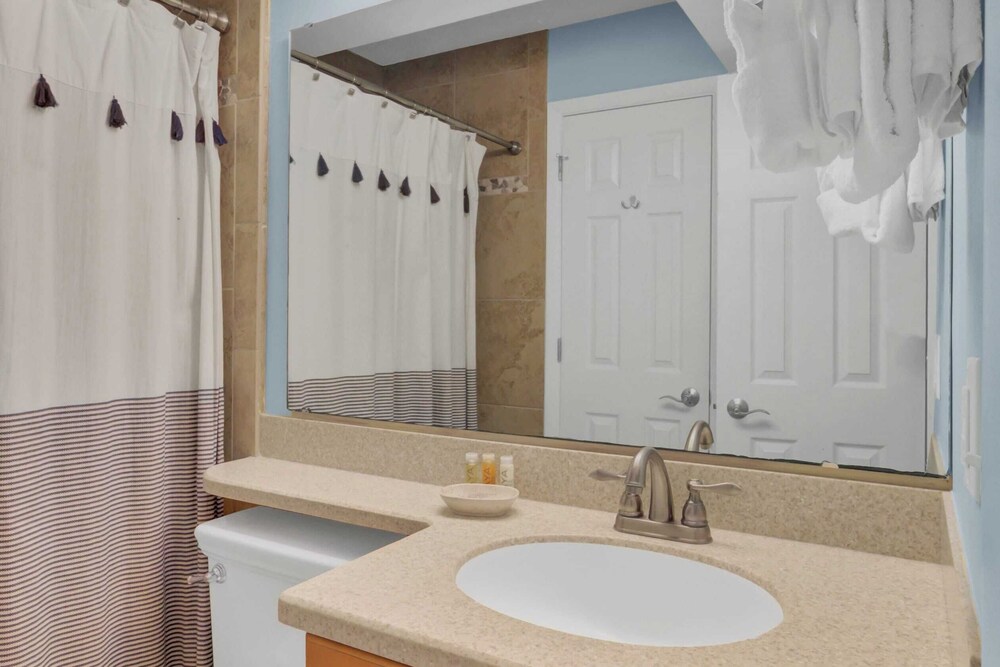 Beachfront, Pool Access, Balcony w/ Oceanview 222 D Shipwatch by Avantstay