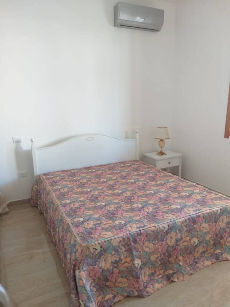 Stunning 1-bed Apartment in Porto Cesareo photo 2