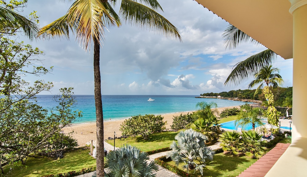 Luxury Penthouse Hispaniola Beach