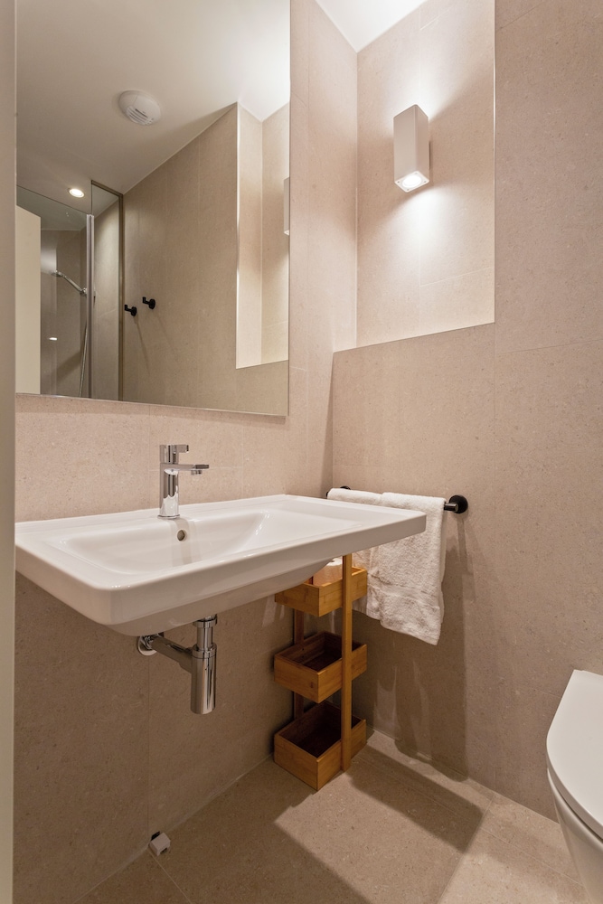 Uma Suites O'Donnell photo 4