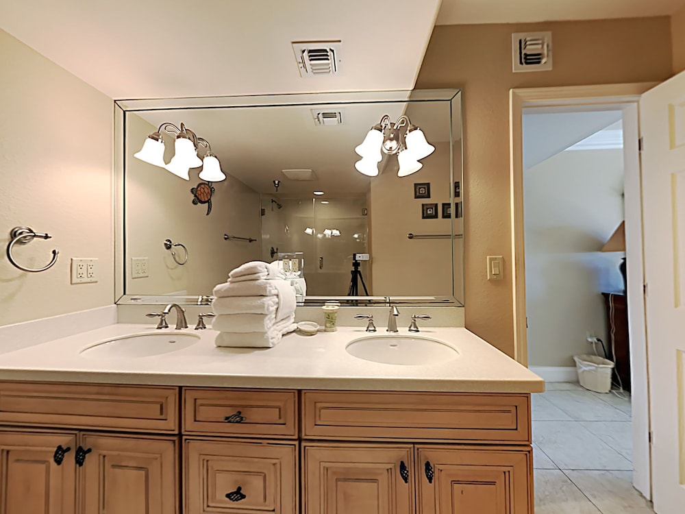 Breakers East by Southern Vacation Rentals