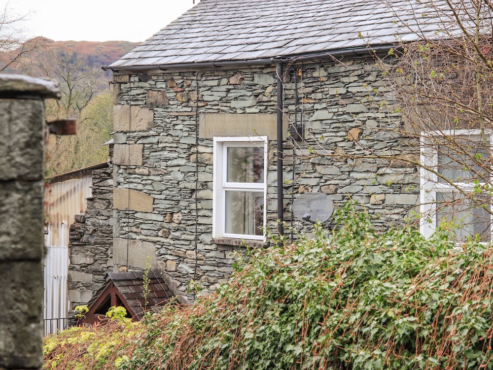 Hideaway Cottage