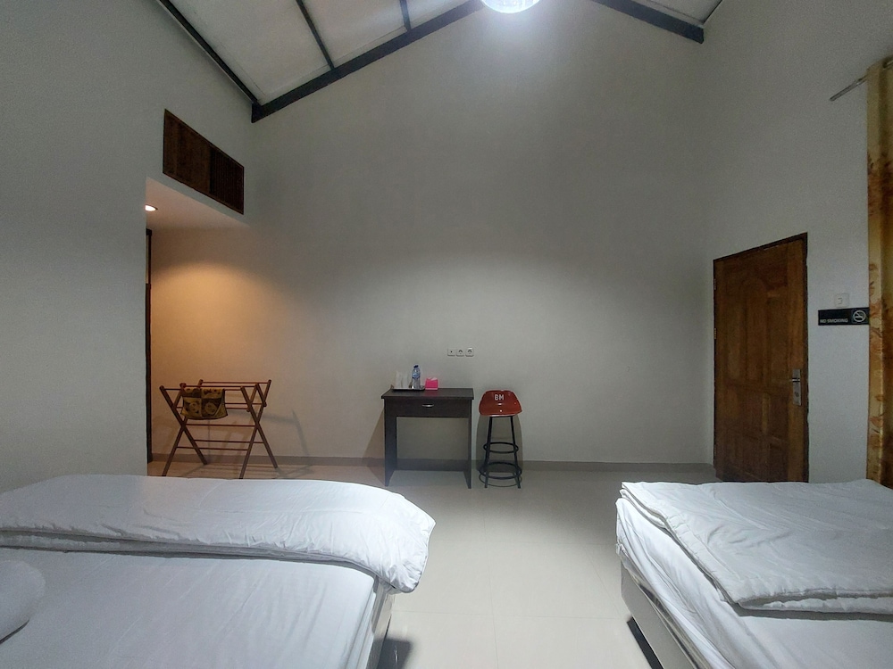 Gondang Sivali Hotel
