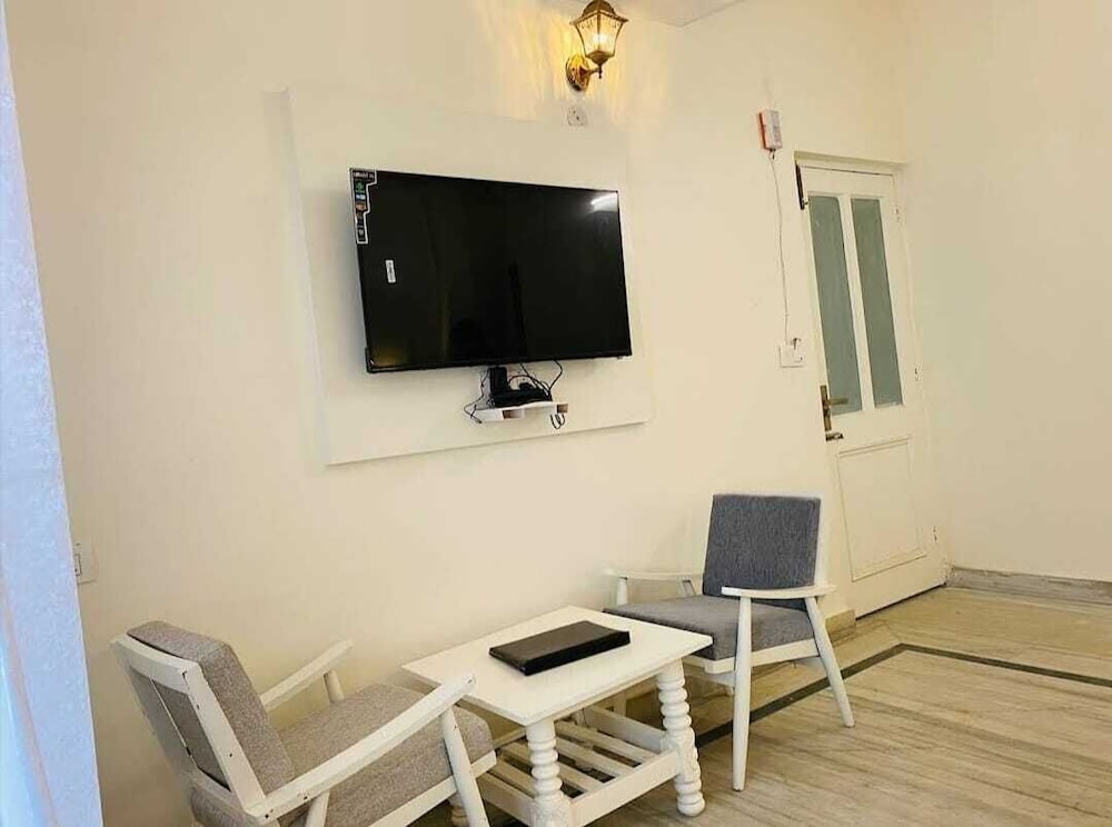 HOTEL DIAMOND
