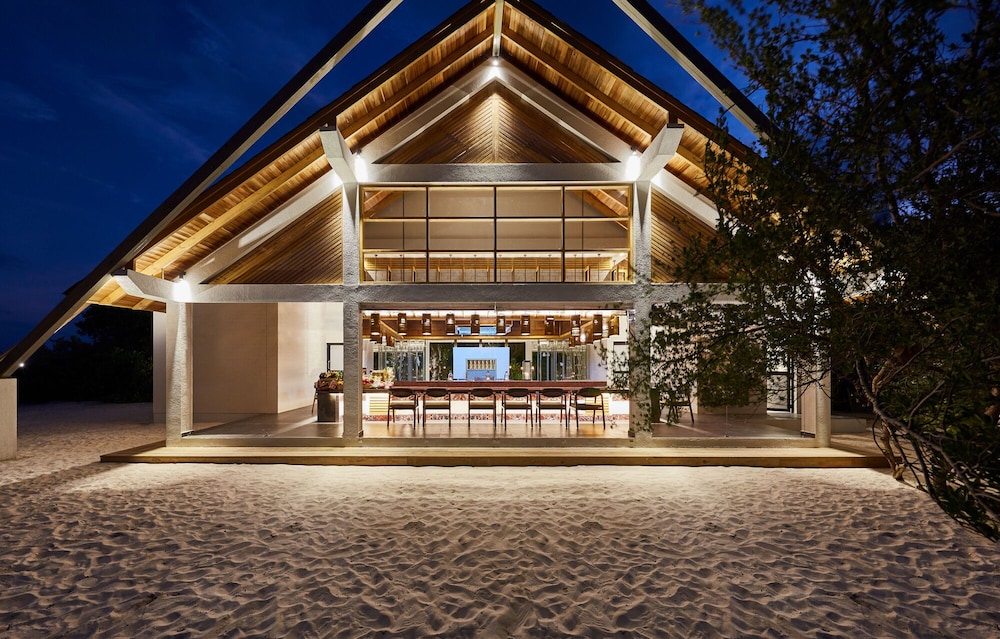 NH Collection Maldives Havodda Resort