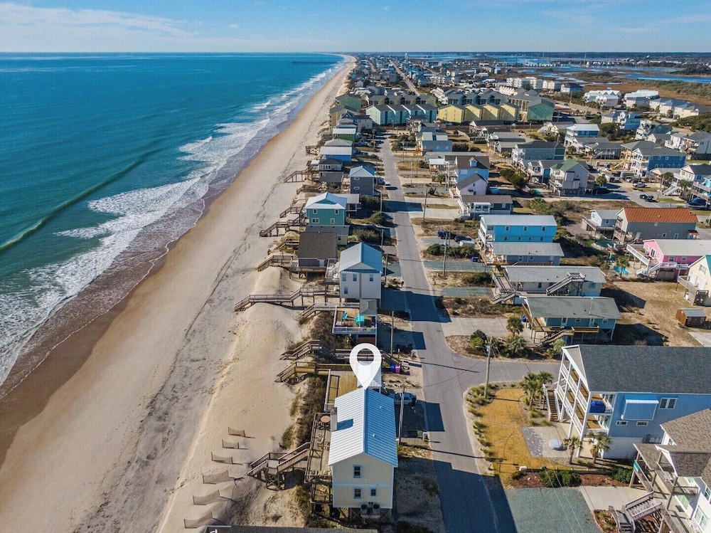 Sunflower Beach House by Topsail Realty