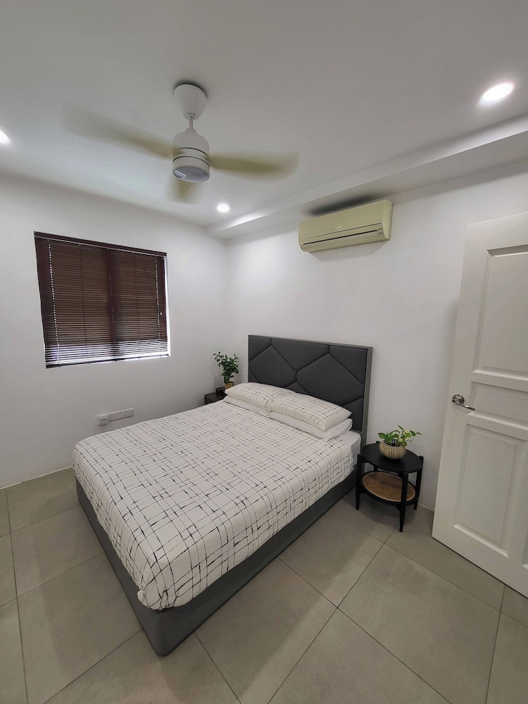 Luxury Tropical Bungalow in Damansara Golden Core