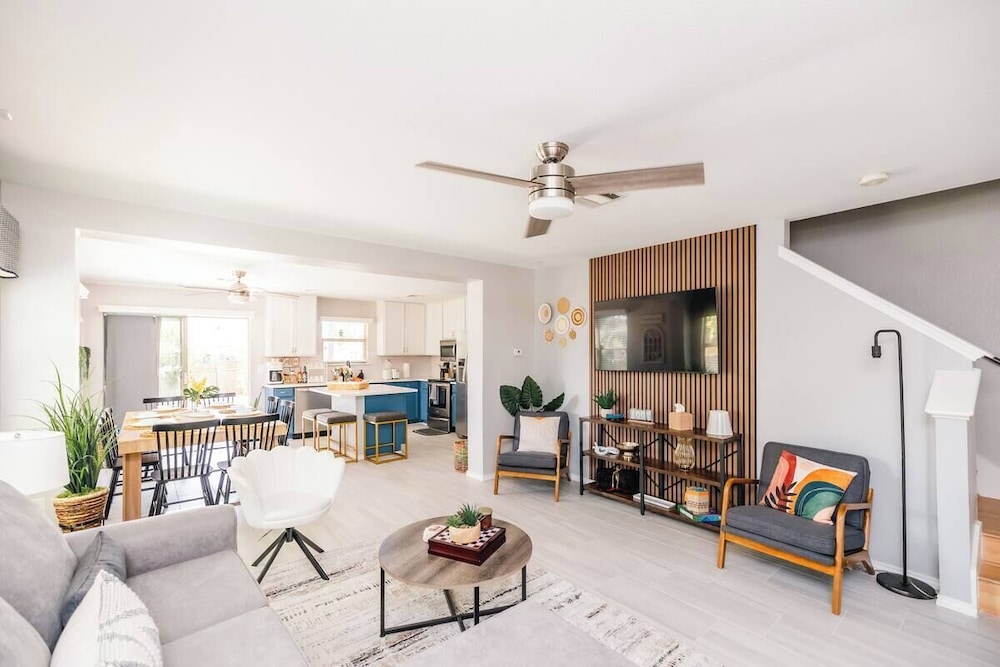Tulum Stay at Austin by The Key Rentals