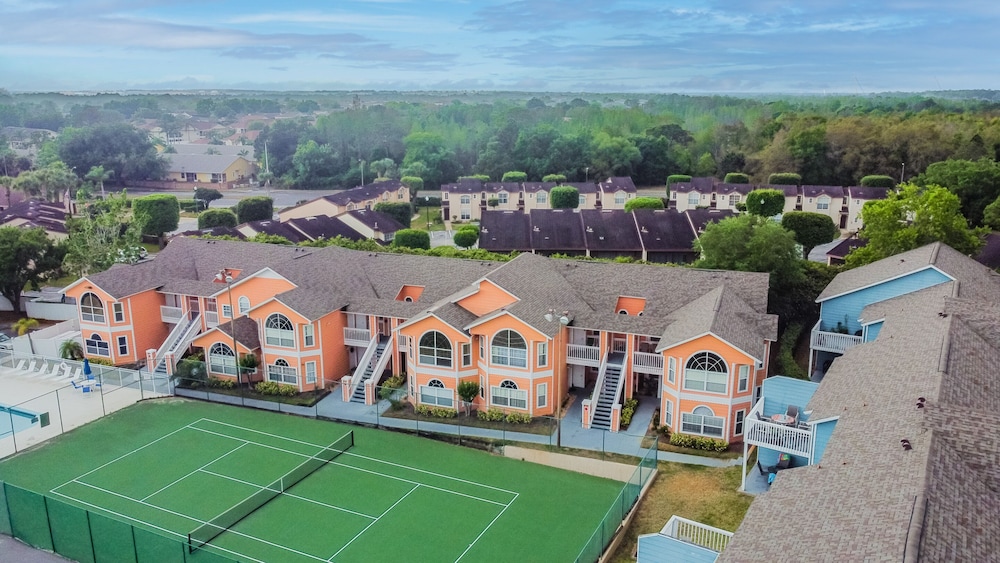 Near Theme Parks! Fabulous 3 BR Home, Star Wars Children's BR, Pool!