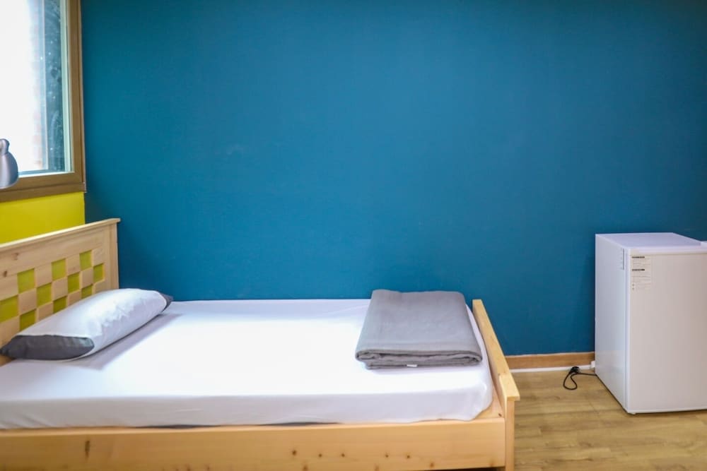 Midtown Hostel