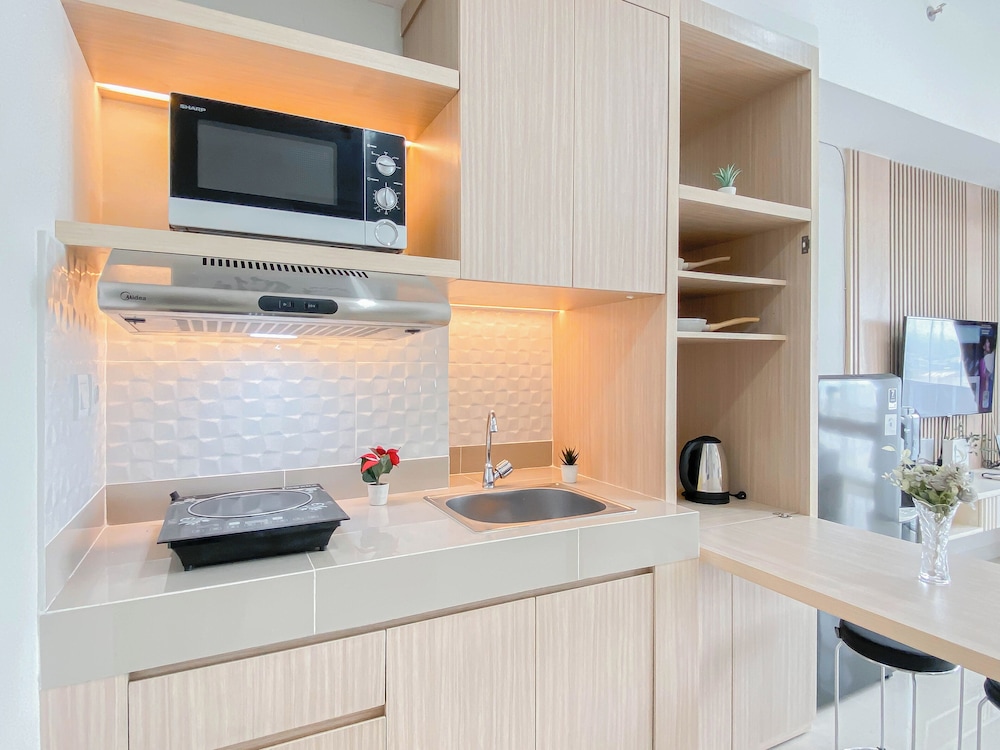 1Br At Apartment Vasanta Innopark Near Mm2100 Area