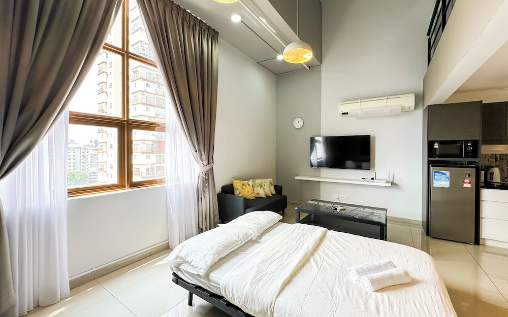Pinnacle Kelana Jaya by Airhost