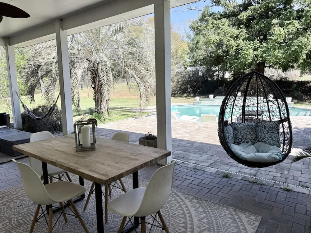Southern Charm House Min From Shopping Beaches