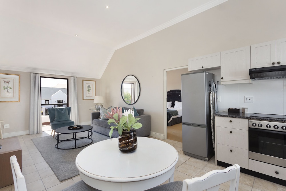 Winelands Golf Lodges at De Zalze