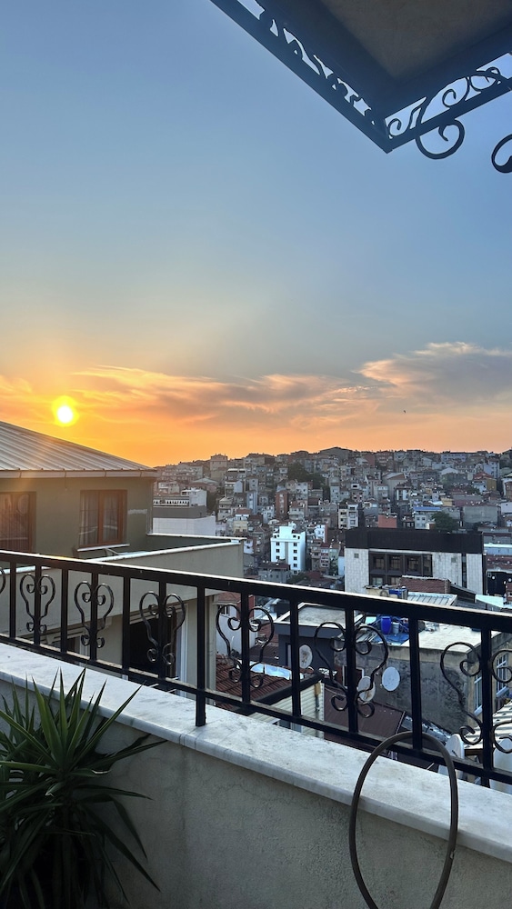 Taksim cozy apartments