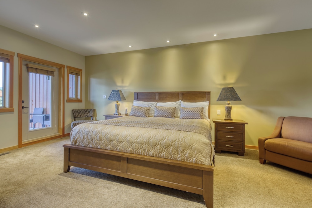 Fairmont Creek Property Rentals The Residences