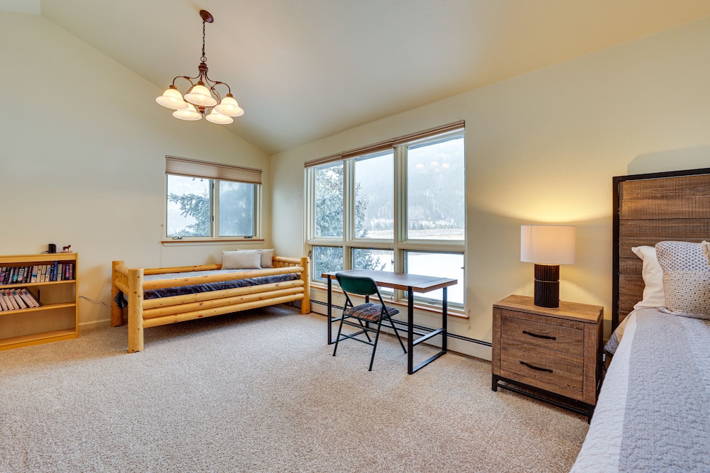 Copper Mtn Resort Duplex w/ Golf Course Views! view 2