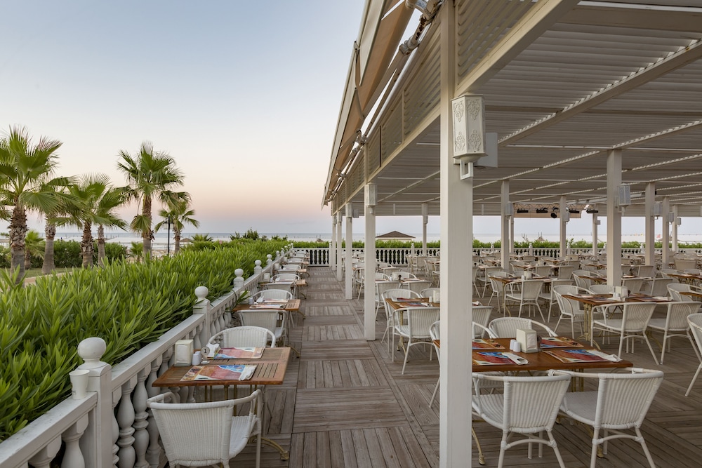 Royal Alhambra Palace – All Inclusive