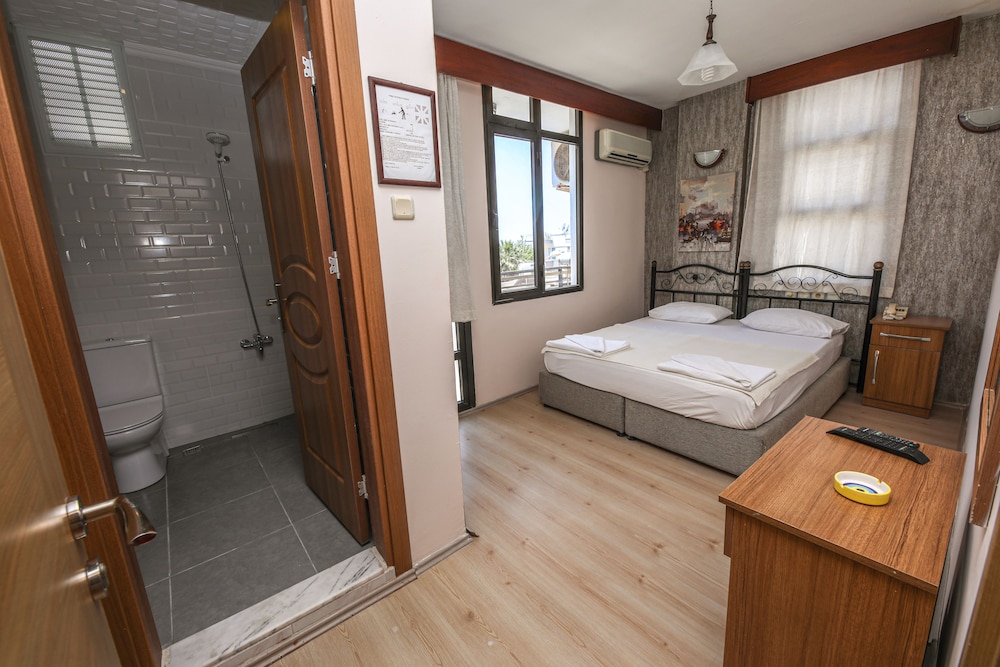 Delta Altinkum Otel - Image 8