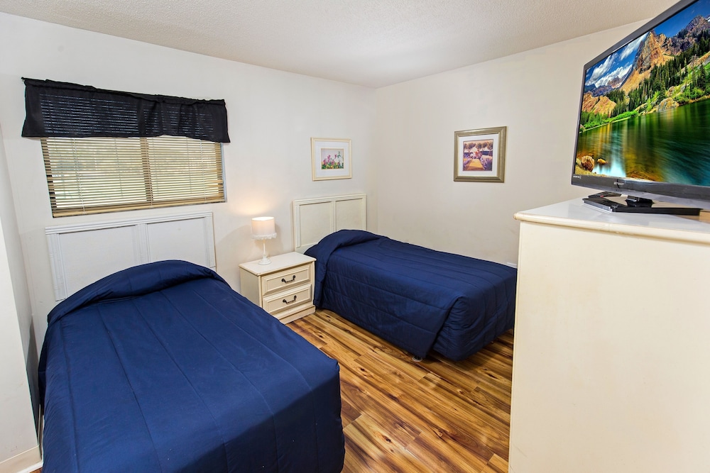 Sands Beach Club 120 2 Bedroom Condo
