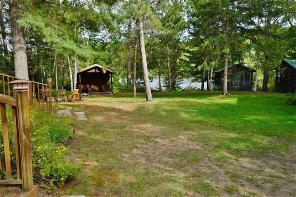457 Lake St Peter 3 Bedroom Cottage