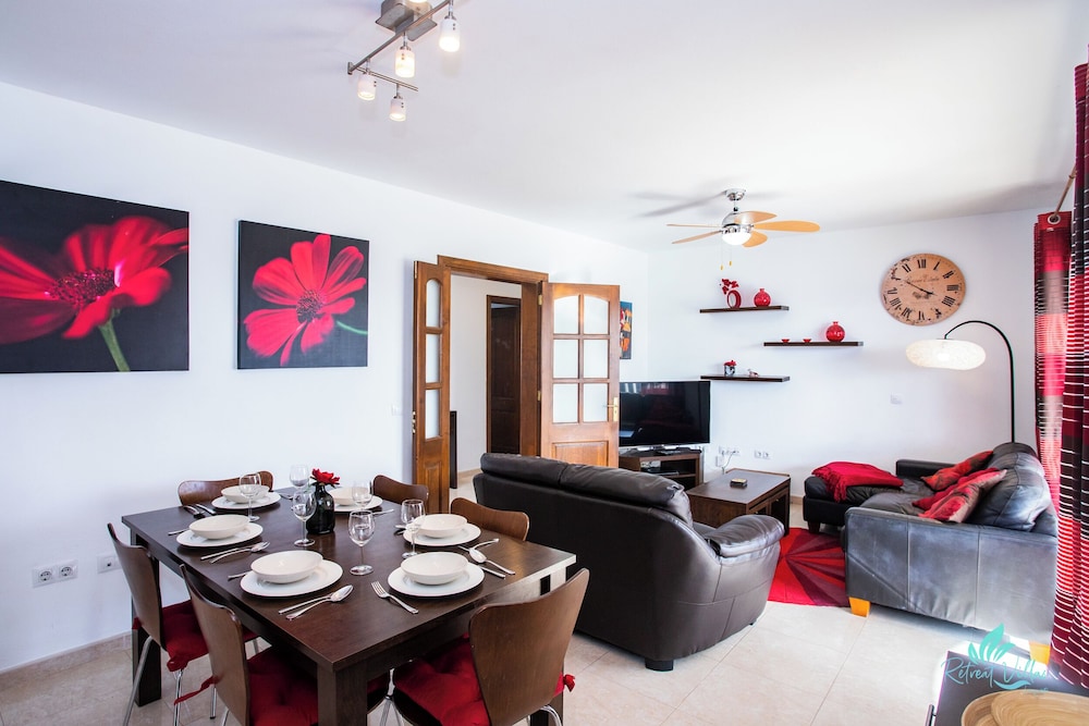 3 Bed Villa - Pool, Terrace, Bbq, Near Beach