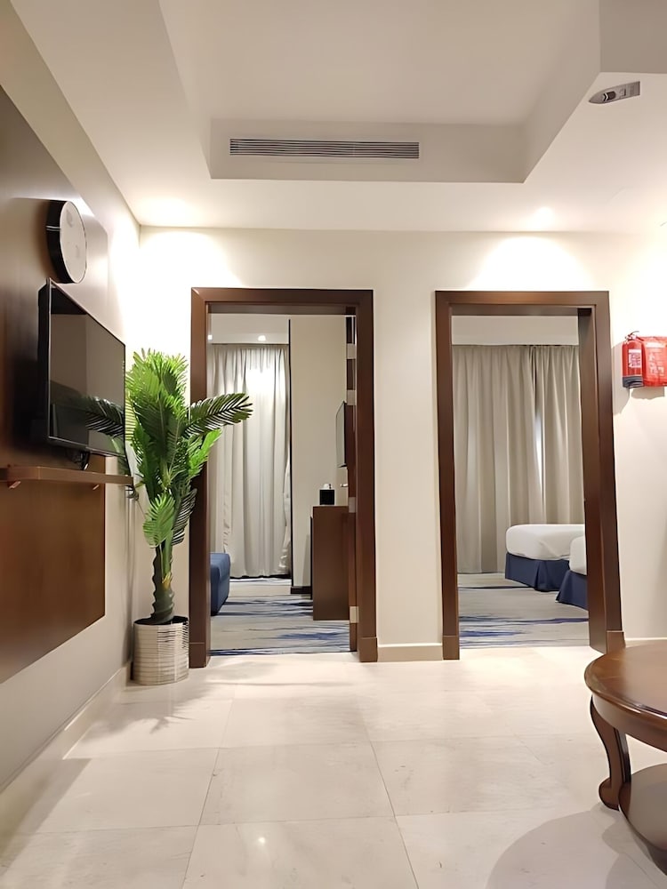 Kayan Serviced Apartments