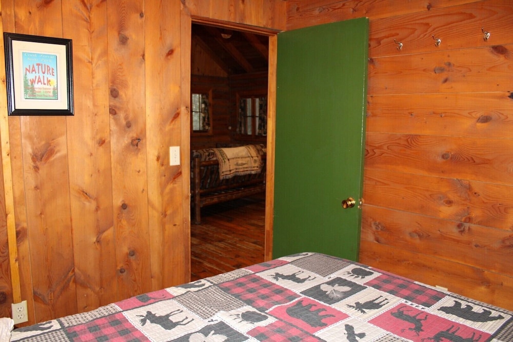 Hominy Ridge Cabins and Gift Shop