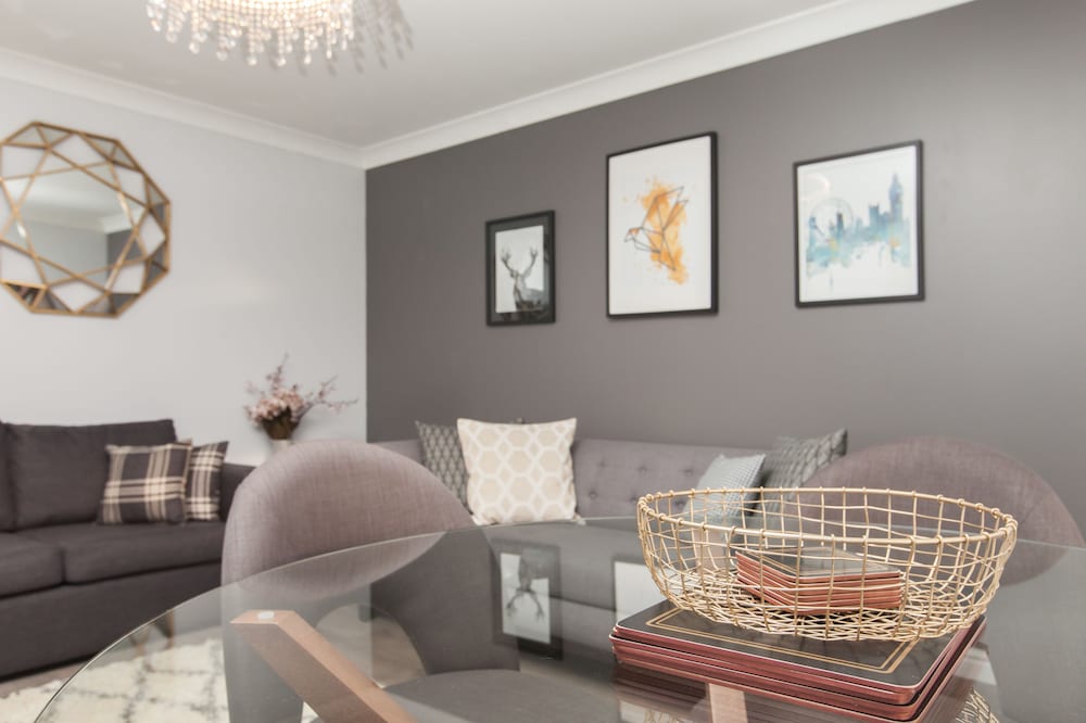 Duloch Apartments TP
