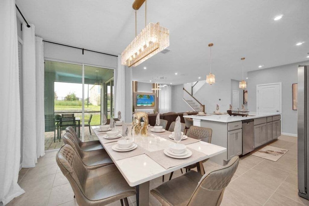 6 Bed 5 Bath Villa Pool&games Solara 2386salty 6 Bedroom Villa