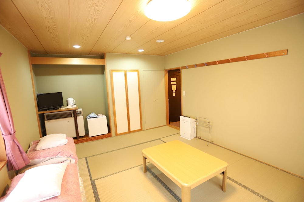 Chalet Burlap Furanui view 2