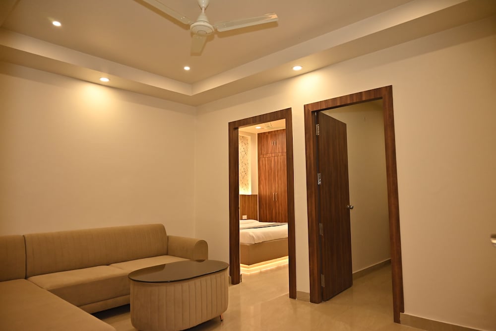 Atharv Kaashi - Behind Sigra Sports Stadium