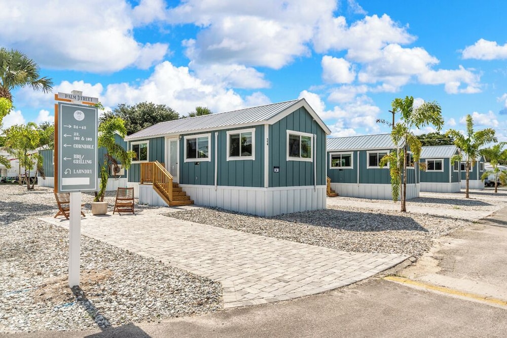Intercoastal Retreat