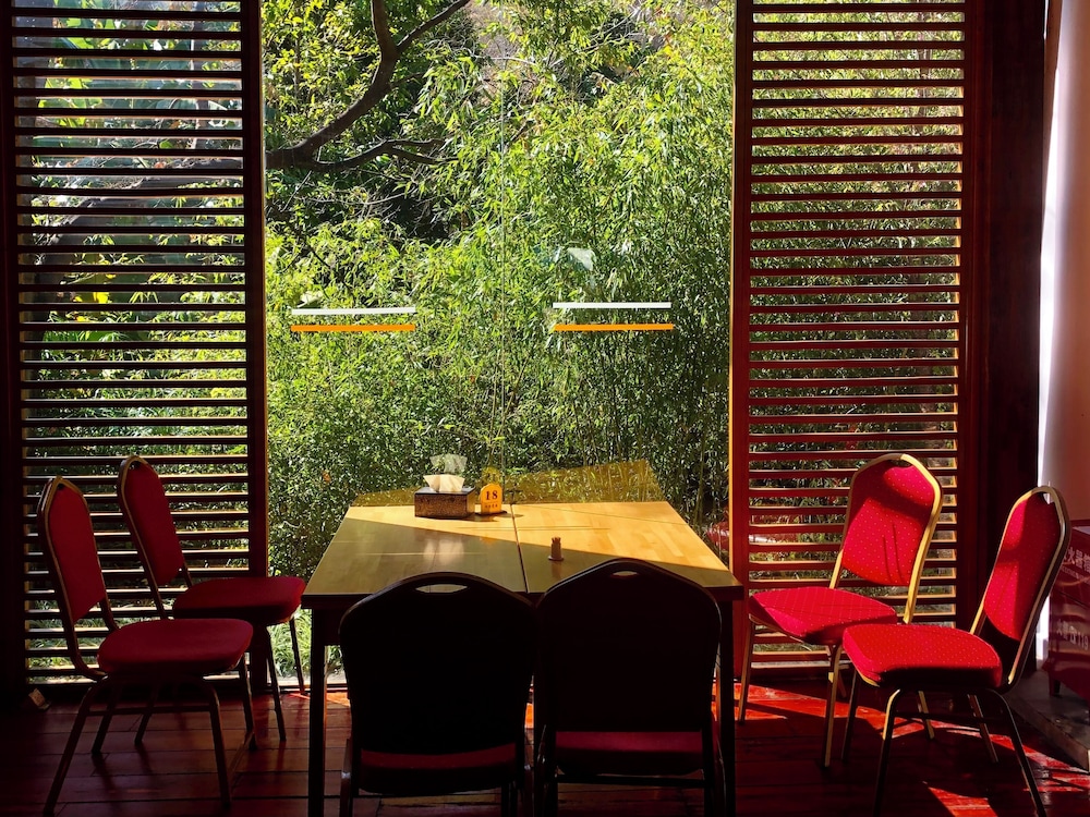 Potala Hot Spring Resort  Dali