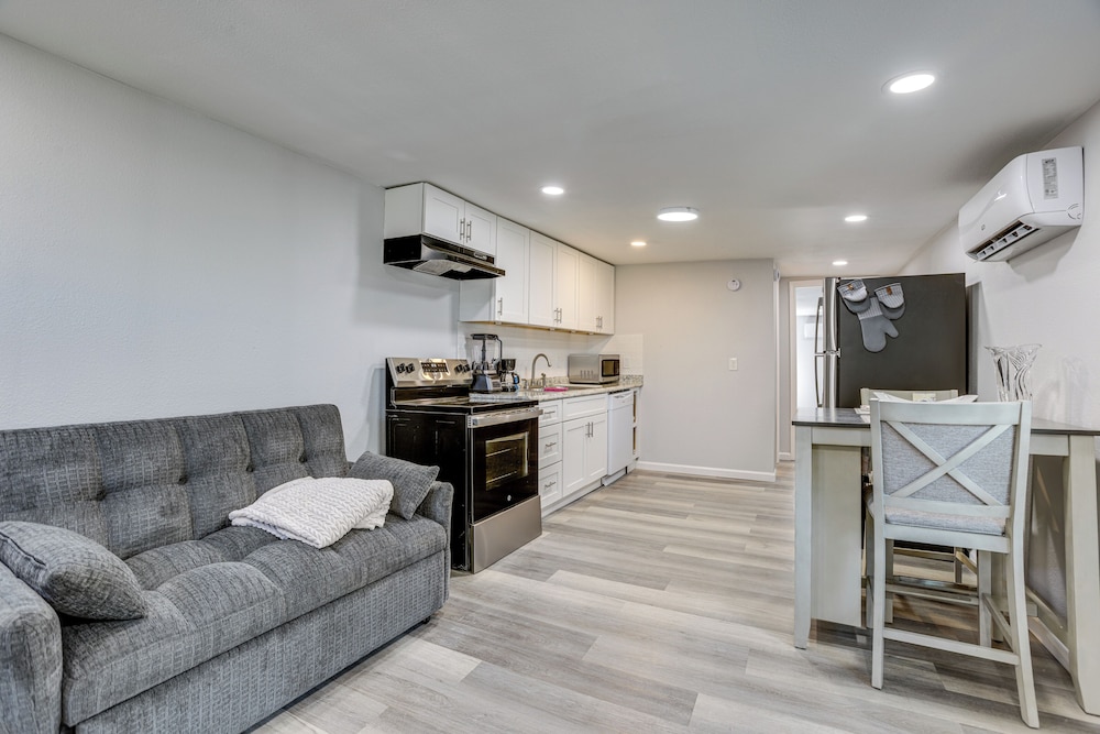 Prime I-10/610 Access! Houston Home Base