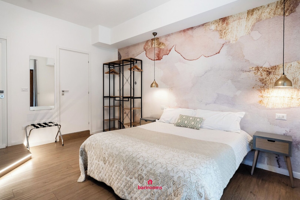 ADELPHI APARTMENTS