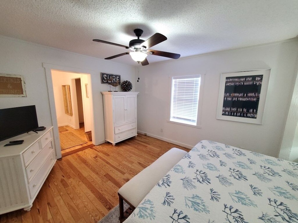Coastal Bliss - Oceanfront Home 3 Bedroom Home