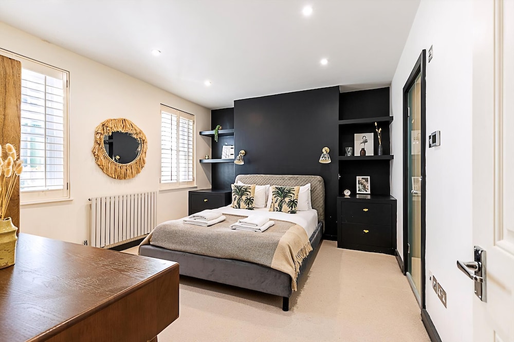 Stylish Shepherd's Bush Flat With Patio
