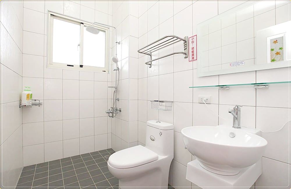 6636 B&B